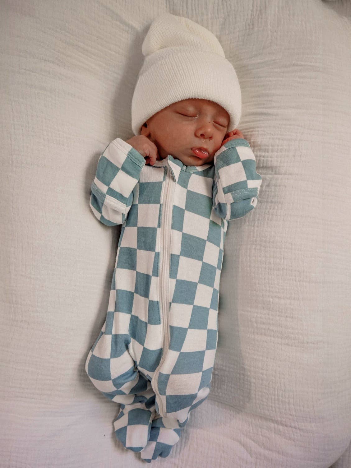 Blueberry Muffin Checkerboard / Organic Zip Footie (Baby)