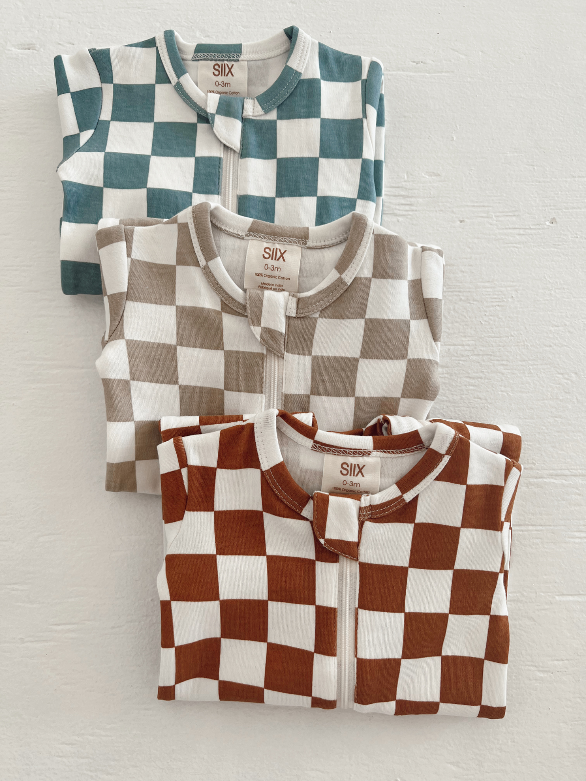 Blueberry Muffin Checkerboard / Organic Zip Footie (Baby)