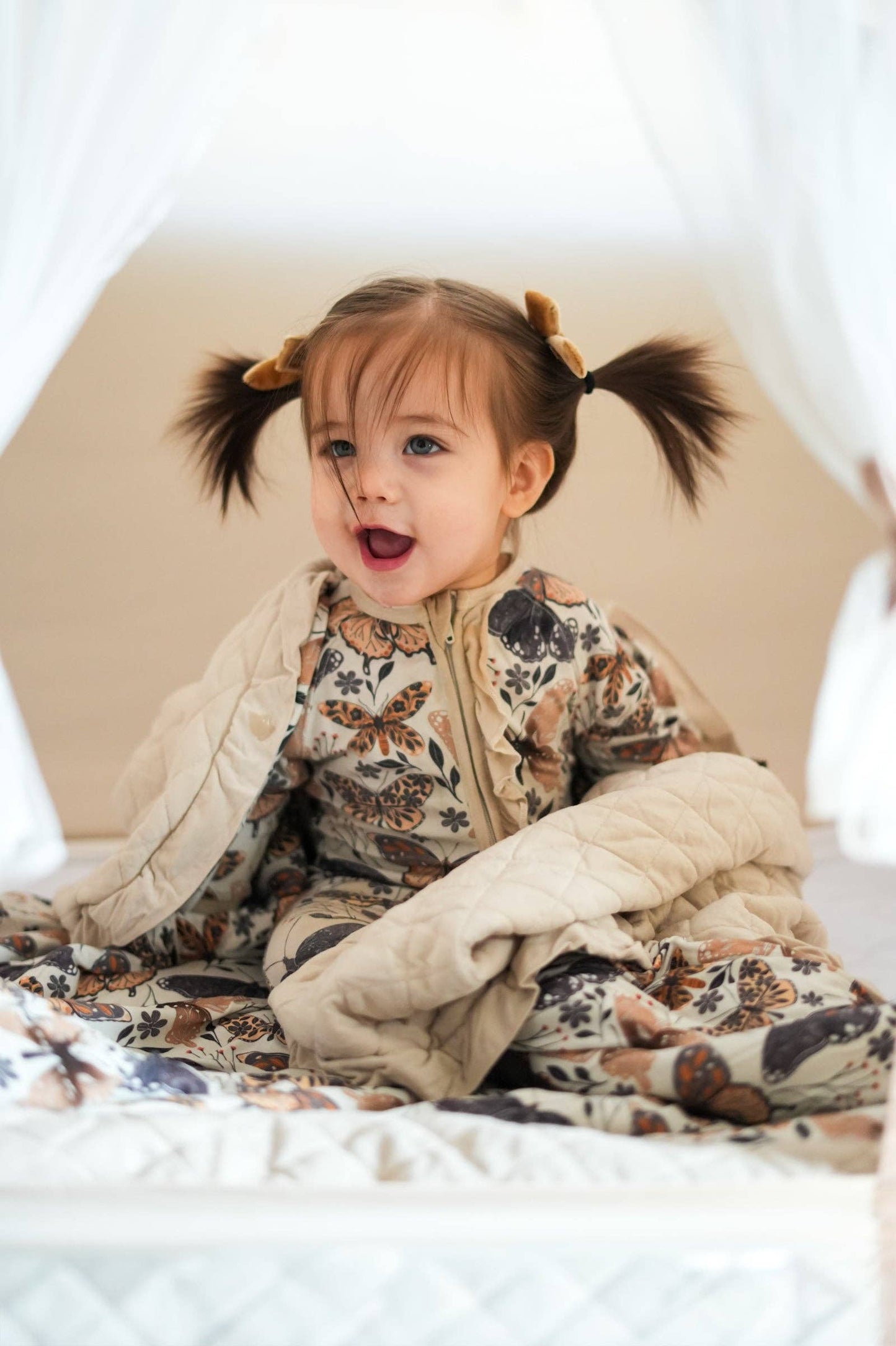 Flutter Ruffle Snoozer: Core Collection