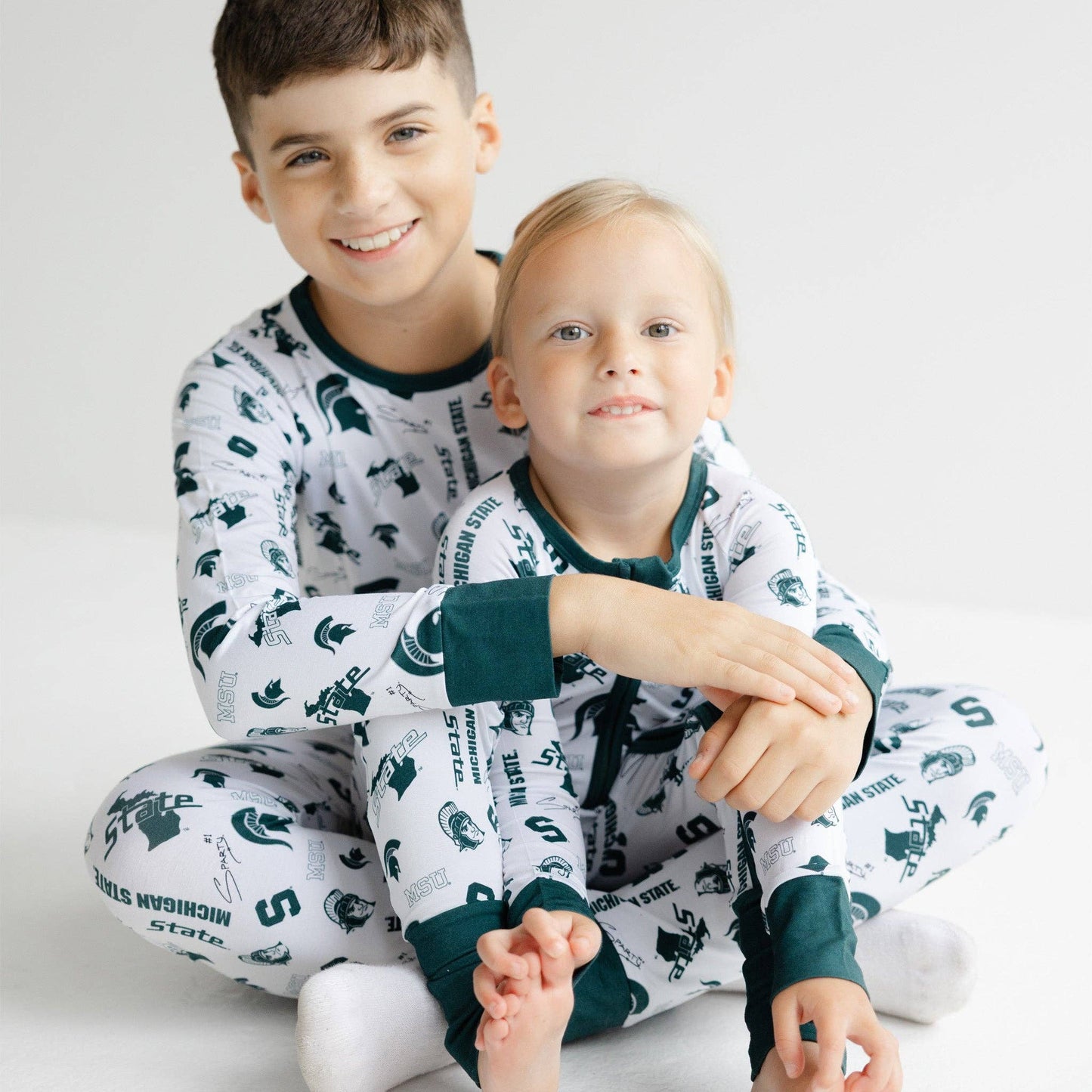 Michigan State Spartans Two-Piece Pajama Set
