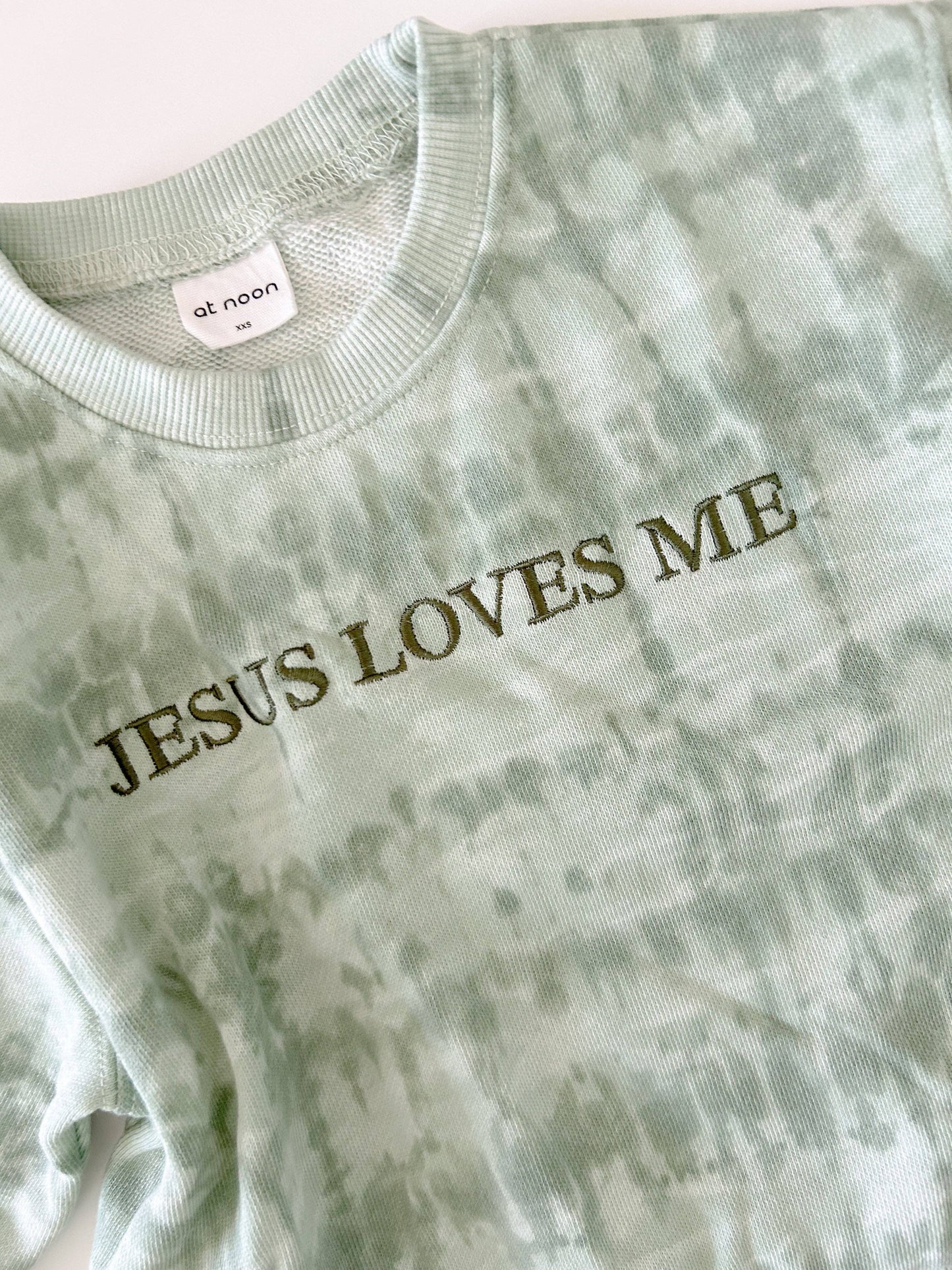 Kids JESUS LOVES ME Tie-Dye Sweatshirt  - Green
