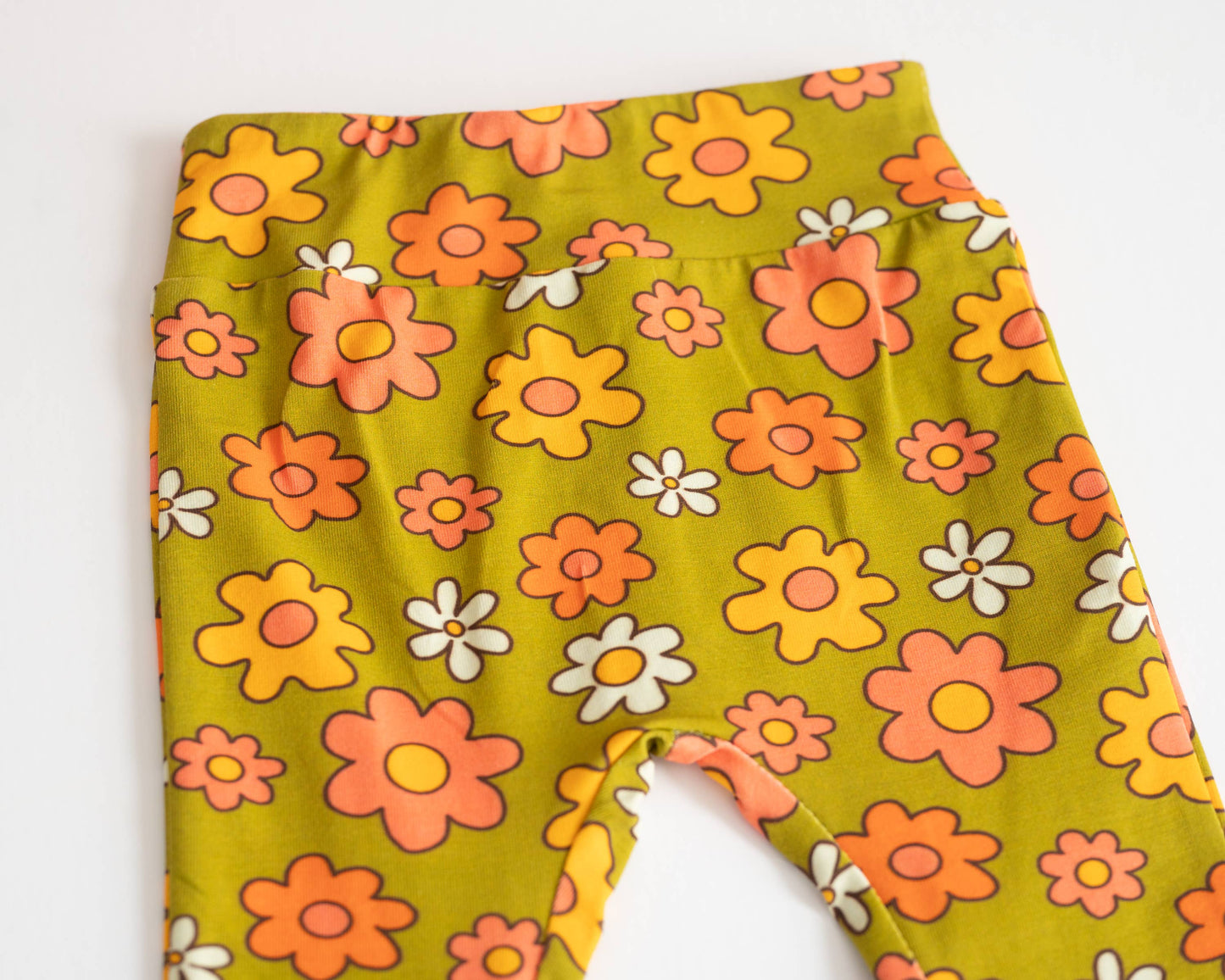 Retro Green Flower Power Girl’s Bell Bottom Leggings Kids