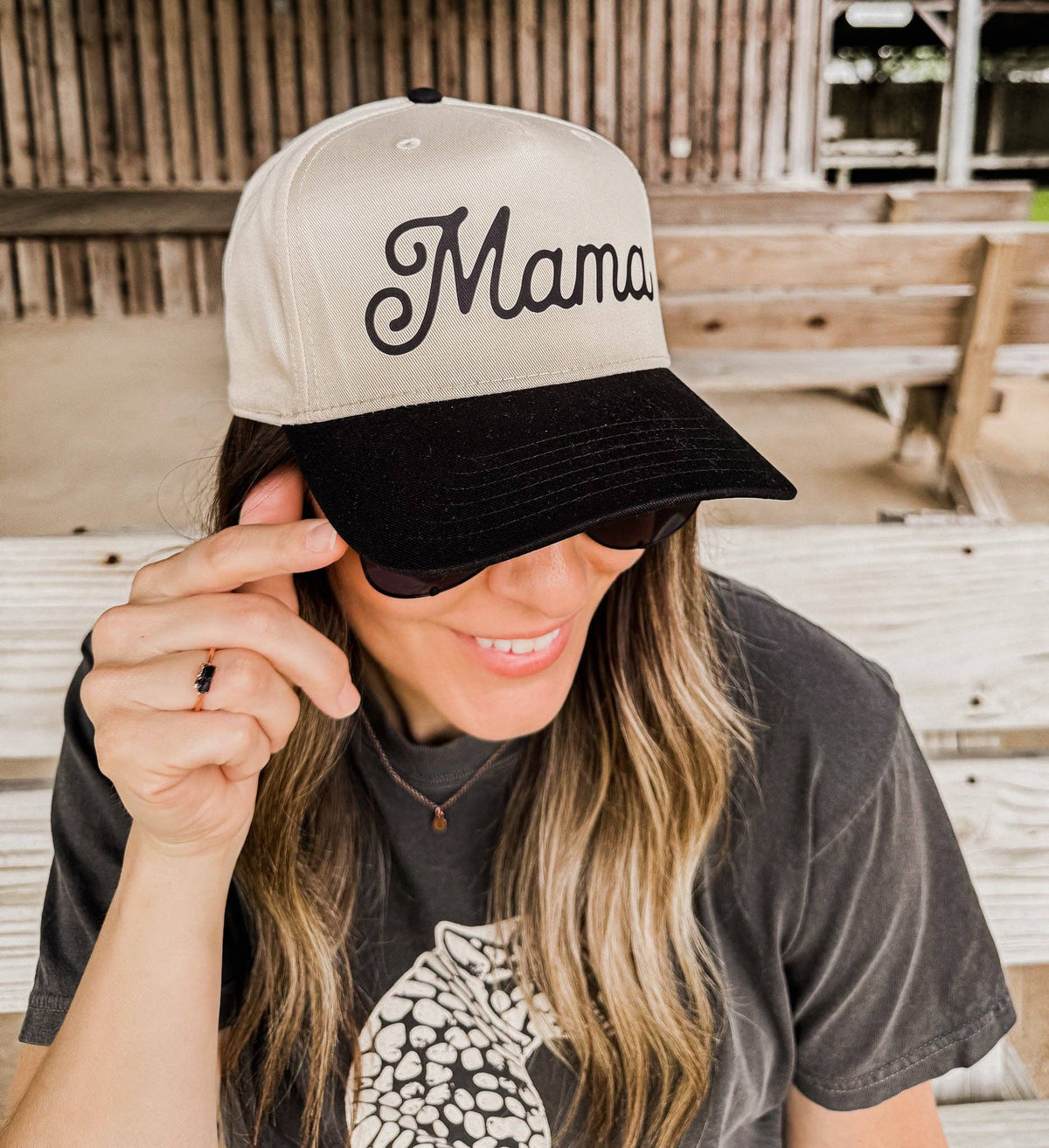 Mama Pocket Trucker Hat *Natural/Black